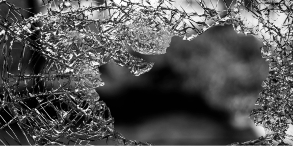 five-objections-to-presuppositional-apologetics-crushed-truth-story